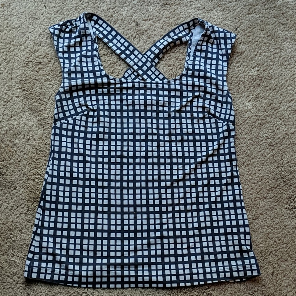 Banana Republic navy blue and white tank